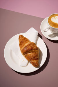 231121_225463_DELICE-VANILLA-CROISSANT-95G_ARTISTIEKE-SFEER_741_v1